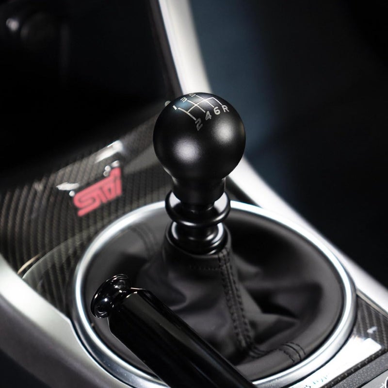 Billetworkz مقبض نقل الوزن من بيلت ووركس (500 جرام) لسيارات سوبارو 6 سرعات WRX: 2015-25 / STI: 2004-21، أسود غير لامع - Image 3